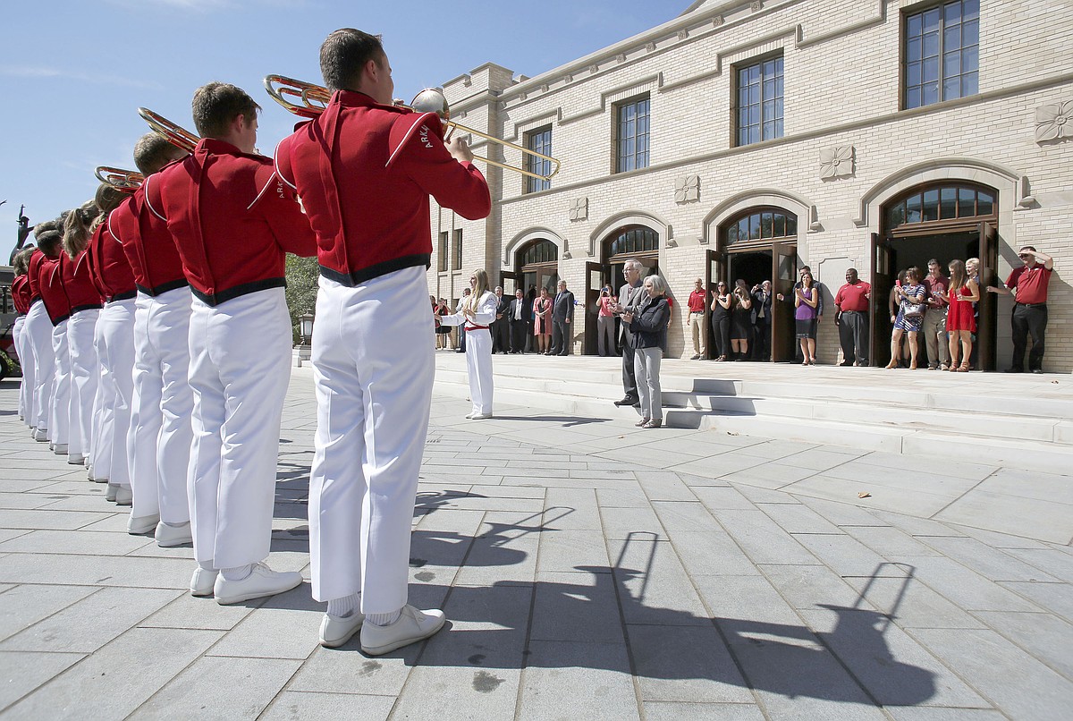 Faulkner Performing Arts Center opens in Fayetteville at the University ...