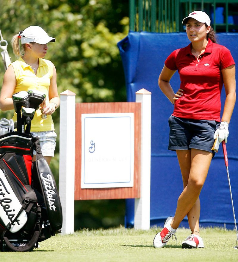 Former Arkansas All-American Emily Tubert will try to move closer to gaining LPGA Tour status for next season in this weekend’s Symetra Tour El Dorado Shootout. 