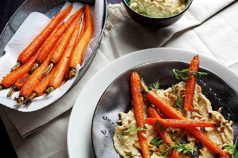 Hummus Plate With Cumin-Roasted Carrots 