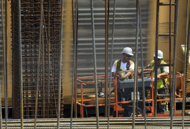 File photo/Arkansas Democrat-Gazette/BENJAMIN KRAIN Schools and construction industry representative want to encourage more students to pursue building trades.