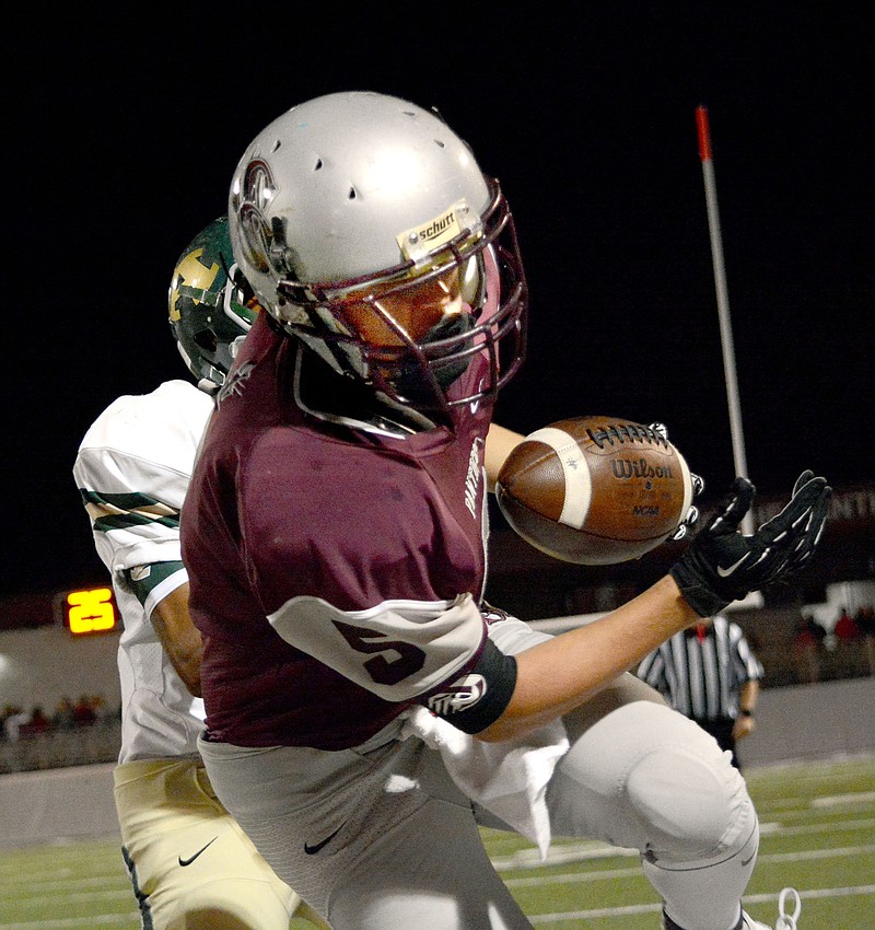 Jeff Della Rosa/Special to the Herald-Leader Siloam Springs junior wide receiver Dawson Armstrong hauls in a pass during last week&#8217;s game against Alma. The Panthers play at 7 p.m. Friday at Van Buren.