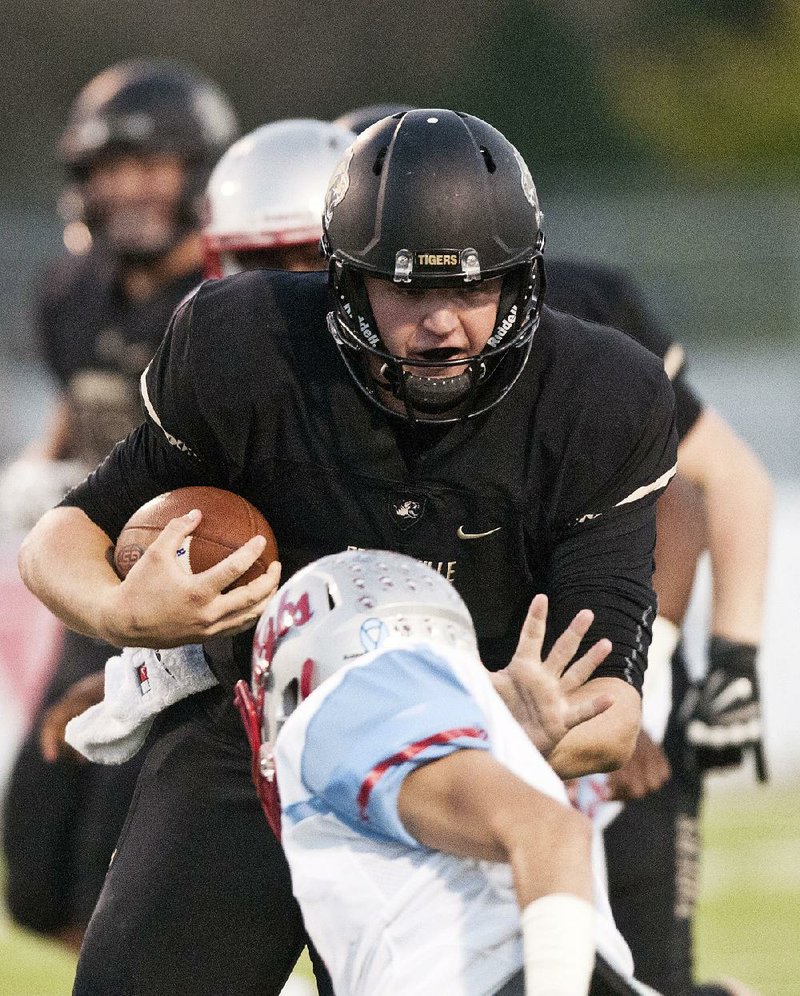 Bentonville quarterback Kasey Ford has completed 145 of 201 passes for 1,877 yards with 13 touchdowns and 4 interceptions.