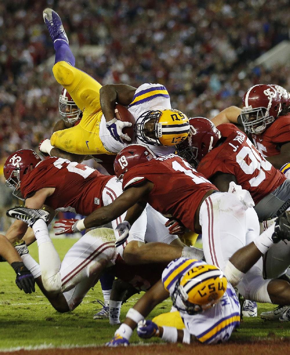 LSU rolls in second half to SEC title