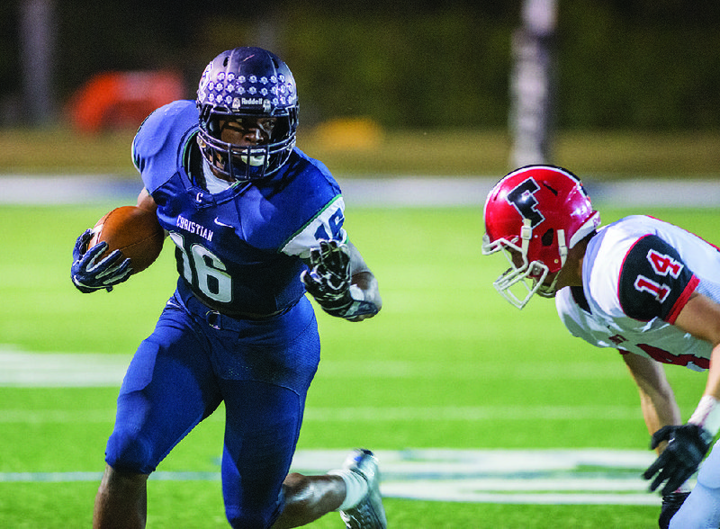 Little Rock Christian running back Damarea Crockett has rushed for 1,425 yards and 22 touchdowns on 208 carries this season.


NW C