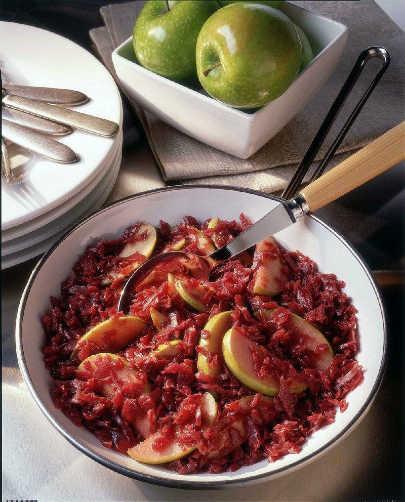 Sweet-and-Sour Red Cabbage and Apples 