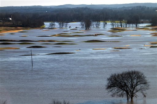 The flooded Crescent area of west St. Louis County, Mo., including the Aberdeen Golf Club near Eureka, is seen from the overlook in Bluff View Park on Friday, Jan. 1, 2016. 