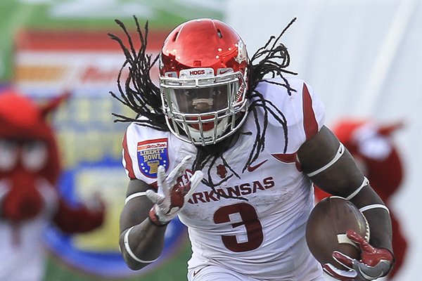 WholeHogSports - Super Bowl has SEC, Razorback ties