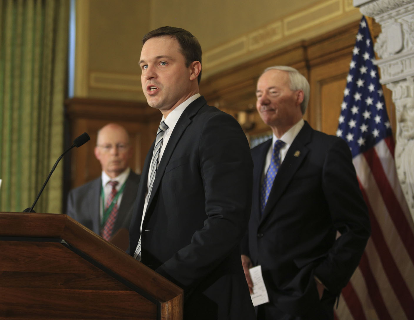 Democrat announces 2018 Arkansas governor bid