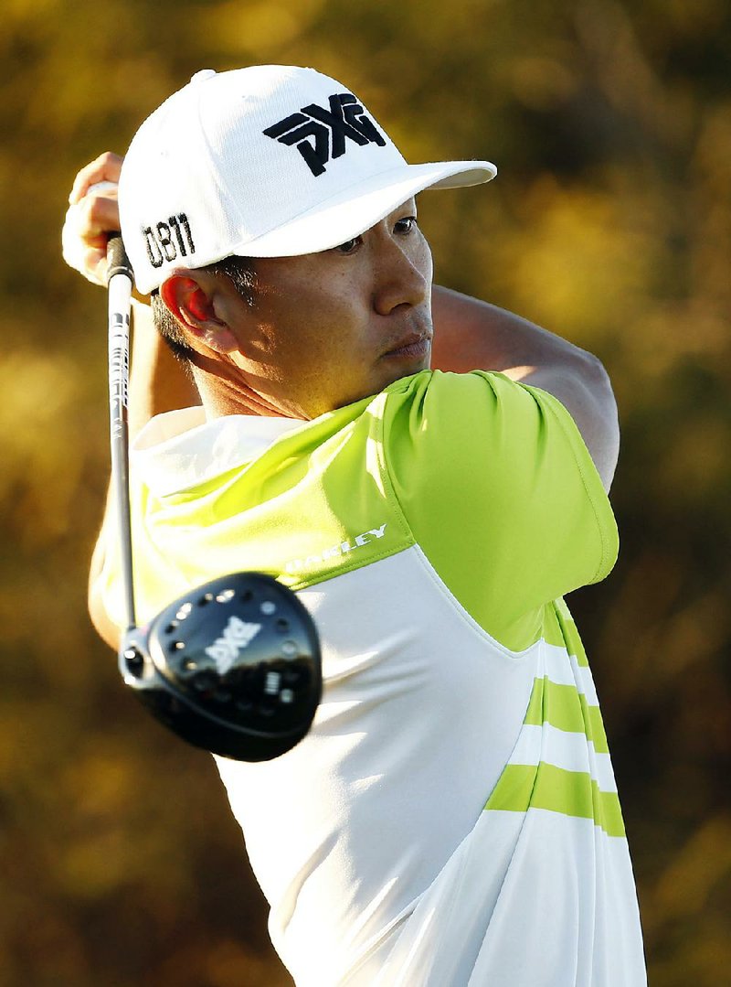 James Hahn shot a bogey-free 6-under 65 on Friday to take the lead in the suspended second round of the Phoenix Open.