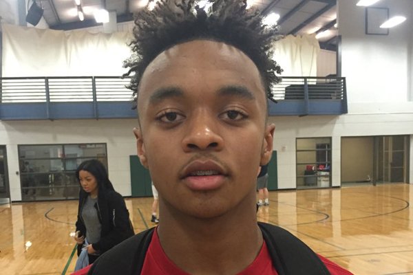 2019 Arkansas point guard commitment Justice Hill is recruiting fellow Arkansas Hawk Ethan Henderson to be a Hog. 
