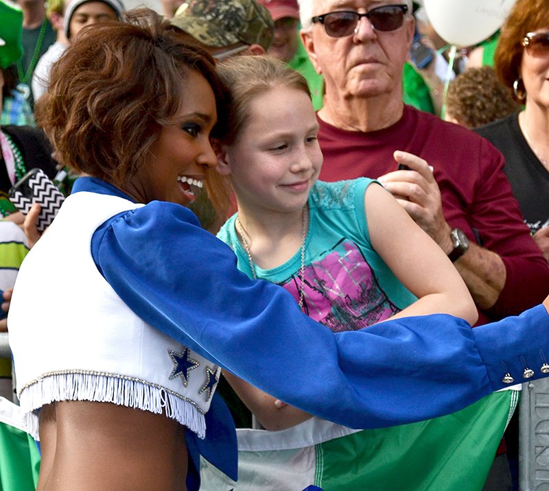 Dallas Cowboys Cheerleaders returning to St. Pat's Day parade for