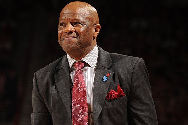 Arkansas coach Mike Anderson directs his team against Missouri Saturday, Feb. 20, 2016, during the second half of play in Bud Walton Arena in Fayetteville. 