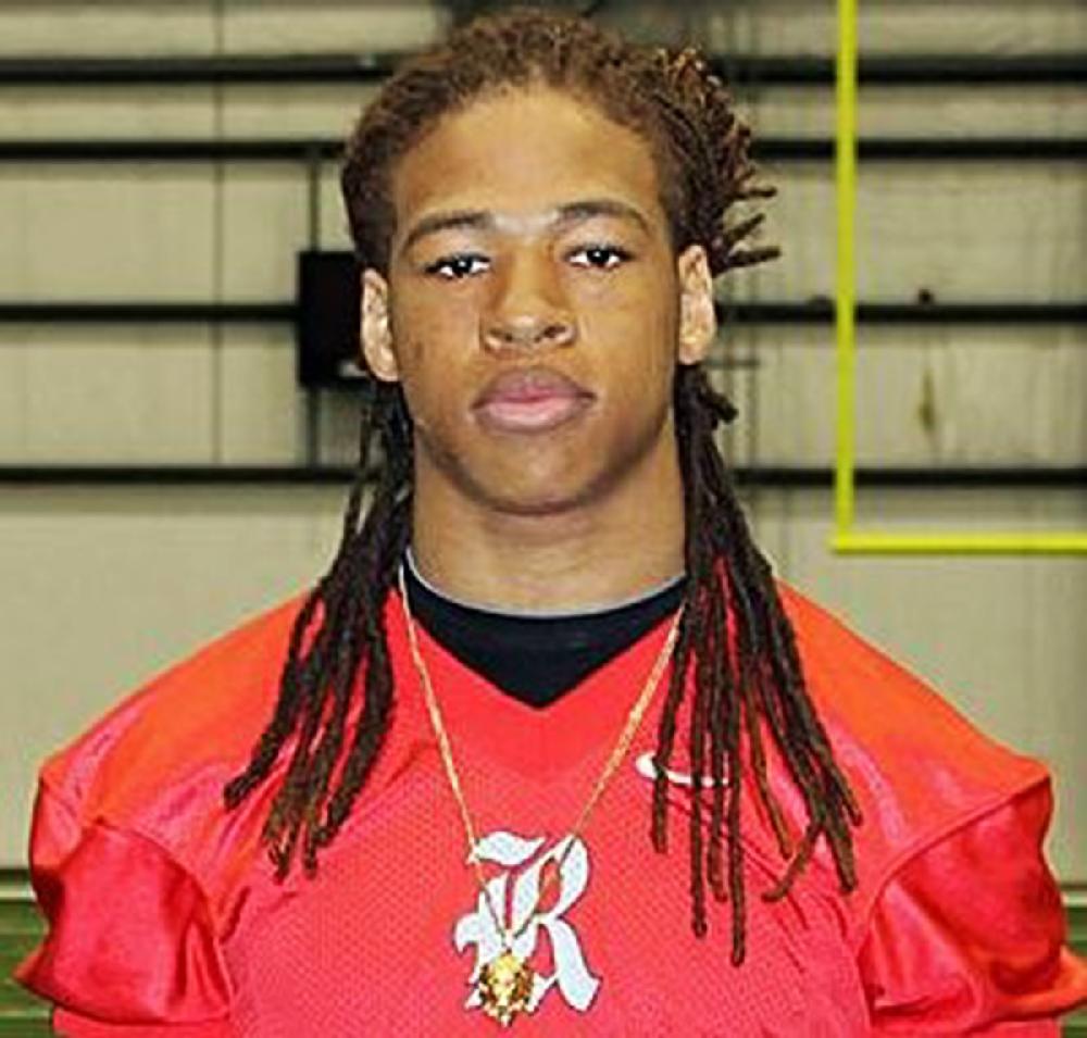 WholeHogSports - THE RECRUITING GUY: Linebacker Determined To Succeed