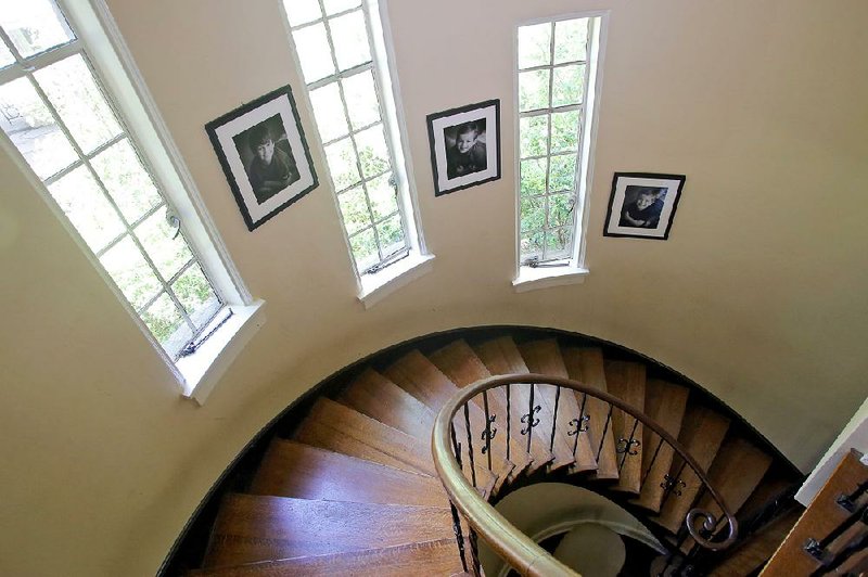 The stairway curves gracefully in the Pfeifer-Strauss House.