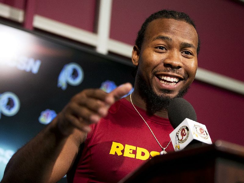 Washington Redskins cornerback Josh Norman, signed a fi ve-year, $75-millon contract with the Redskins after
the Carolina Panthers rescinded their franchise tag last month.