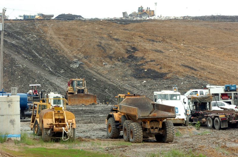 Little Rock city directors have been considering filing a nuisance complaint against BFI Landfill over strong odors, namely an overwhelming smell of diesel coming from the landfill.