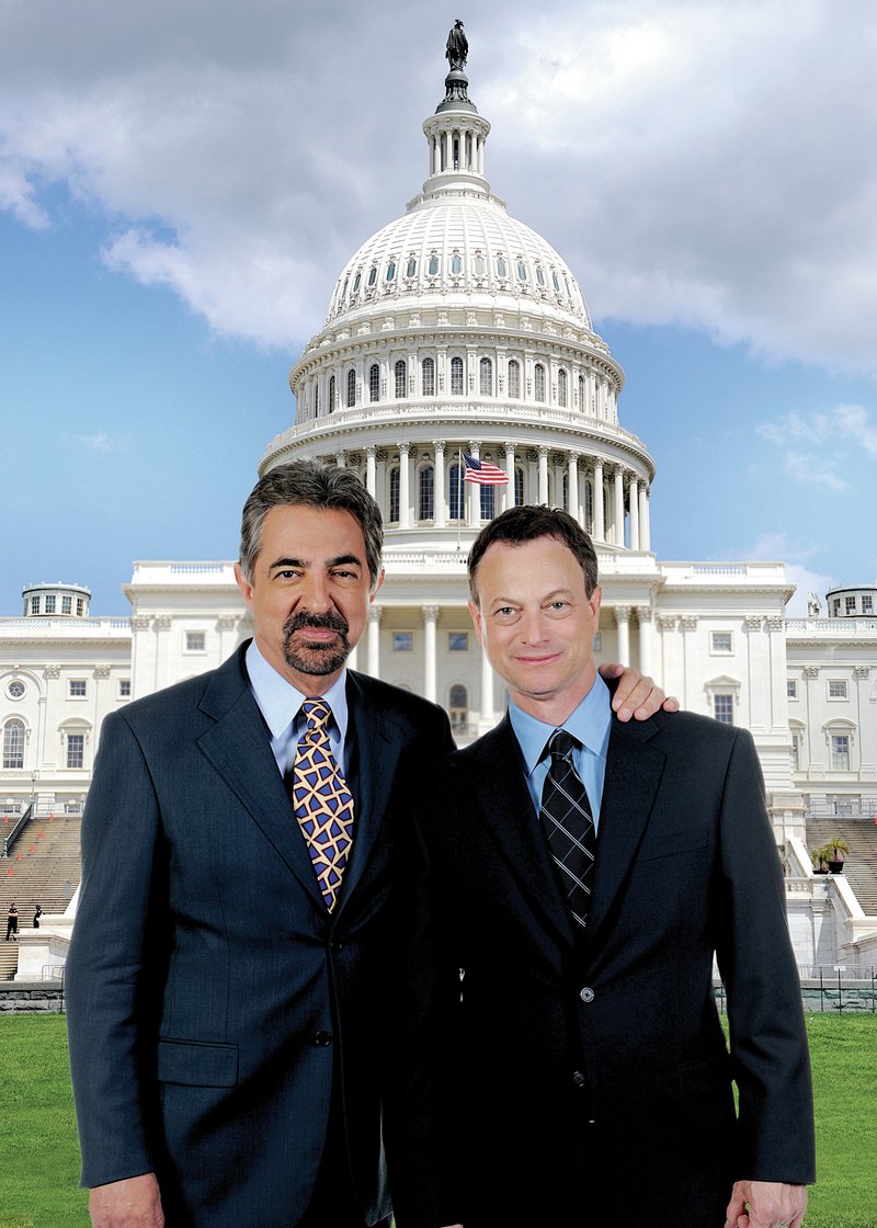 Gary Sinise and Joe Mantegna serve as co-hosts for the National Memorial Day Concert