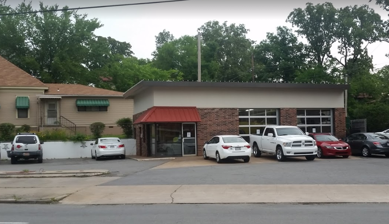 The former location of Helmich Auto Service at Kavanaugh Boulevard and Beechwood Street in Little Rock.