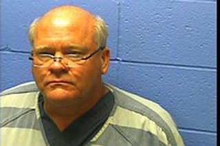 Facing trial in sexual assault case, Arkansas doctor gets license back ...