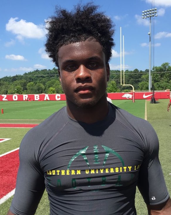 WholeHogSports - Arkansas impresses 2018 Louisiana linebacker