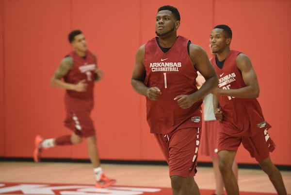 Arkansas' Trey Thompson in pre-Spain practices.