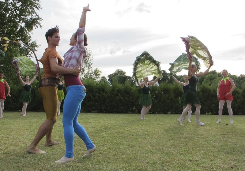 Vermont ballet group dances down on the farm