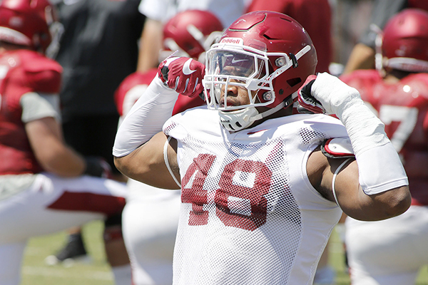 WholeHogSports - Deatrich Wise simplifies, scales DE ranks for