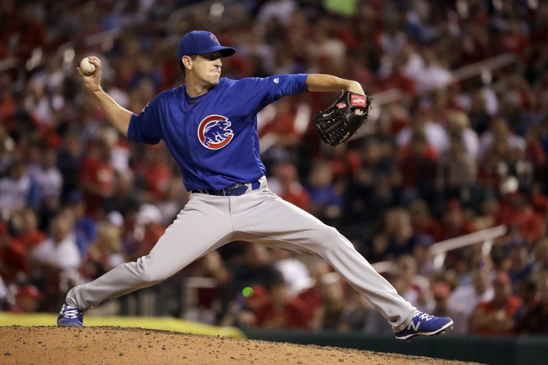 Chicago Cubs starting pitcher Kyle Hendricks throws during the seventh inning of a baseball game against the St. Louis Cardinals Monday, Sept. 12, 2016, in St. Louis. 