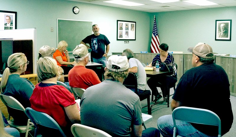 Rita Greene/McDonald County Press Greg Richmond, mayor of Goodman, conducting a meeting with Goodman residents Thursday, Sept. 8, to plan the first Ozark Orchard Festival in Goodman. The Festival will be 2-7 p.m., Saturday, Oct. 8