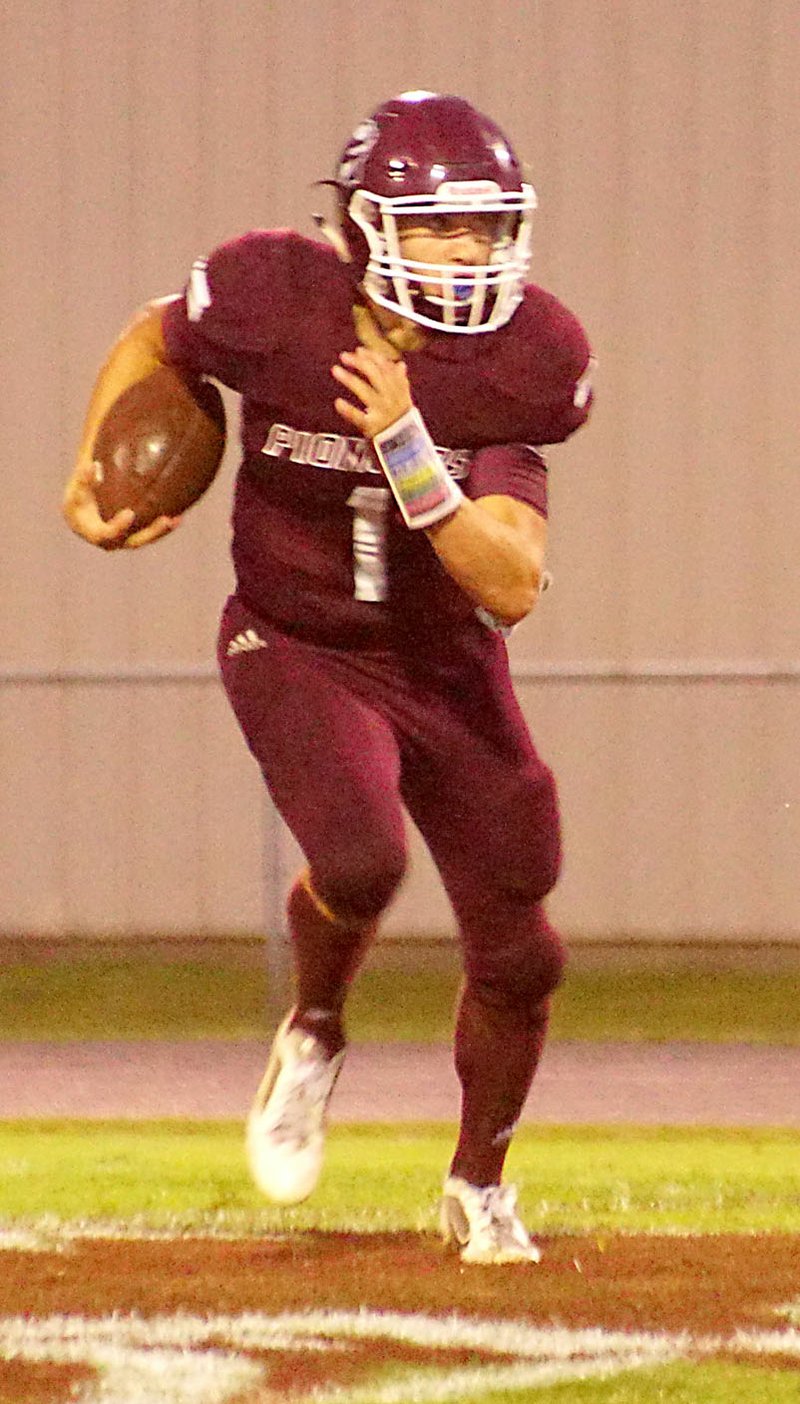 File Photo by Randy Moll Jon Faulkenberry, photographed here in a home game earlier this season, scored five touchdowns against Berryville on Friday.