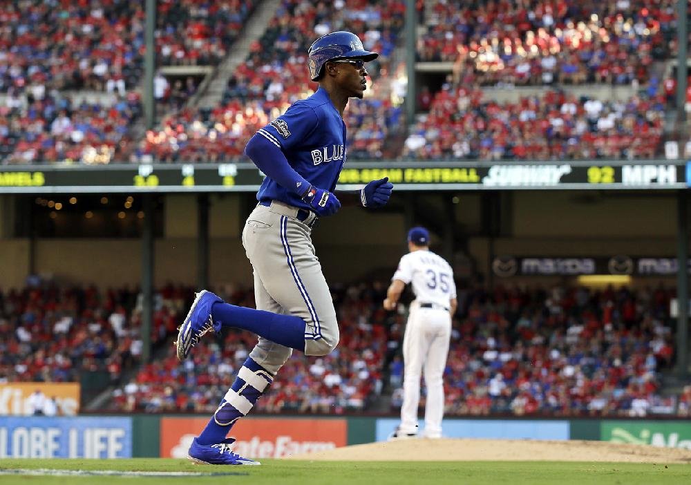 No bat flip this time from Jose Bautista as Blue Jays romp to 10-1 win over  Texas, Toronto Blue Jays