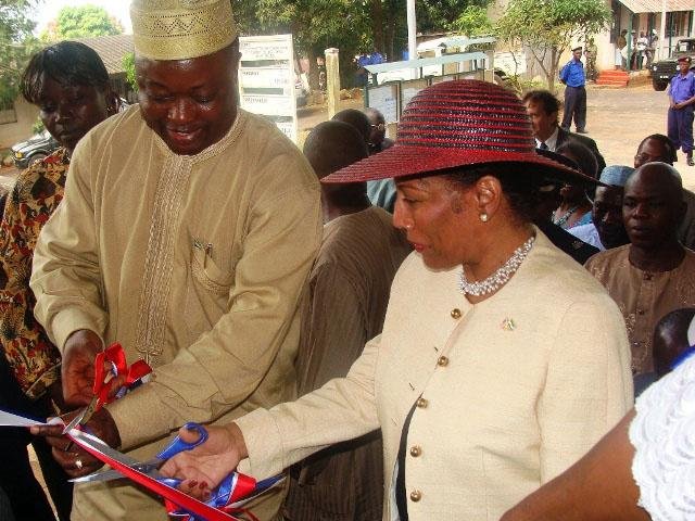 June Carter-Perry, then ambassador to Sierra Leone, attends a ribbon-cutting Nov. 21, 2008, for the renovated John F. Kennedy Building at that country’s Fourah Bay College, Mount Aureol in Freetown. Carter-Perry will be inducted into the Arkansas Black Hall of Fame on Saturday.
