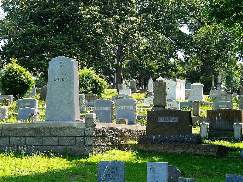 Oakland Cemetery in Little Rock 