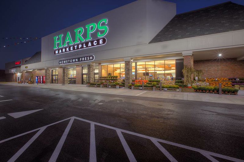 Harps Food Stores named Southwest Retailer of the Year Hot Springs