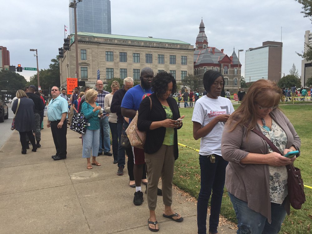 PHOTOS Hundreds of Pulaski County residents line up on last day of