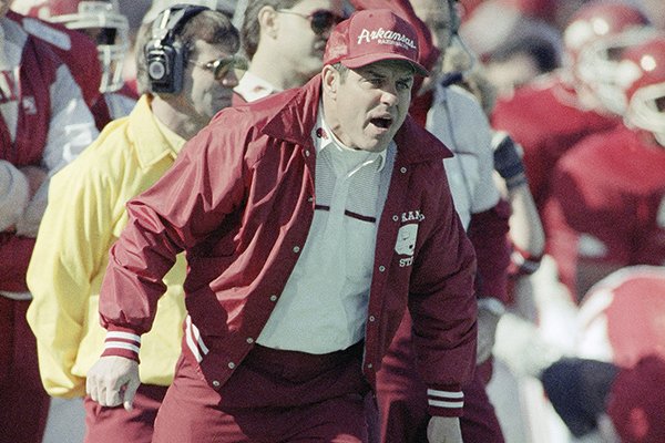 Arkansas coach Ken Hatfield during the Cotton Bowl against Tennessee on Jan. 1, 1990, in Dallas. (AP Photo/David Sams)