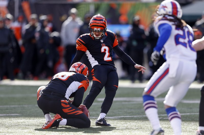 Cincinnati Bengals kicker Mike Nugent (2) misses an extra point attempt in the first half of an NFL football game against the Buffalo Bills, Sunday, Nov. 20, 2016, in Cincinnati. The Bills won 16-12. 