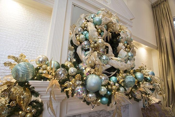 According to the latest trends in Christmas decorating, mesh is out as a trim material. So what’s in? Fine ribbon, as shown on these decorations by Shayla Copas of Little Rock’s Shayla Copas Interiors. 