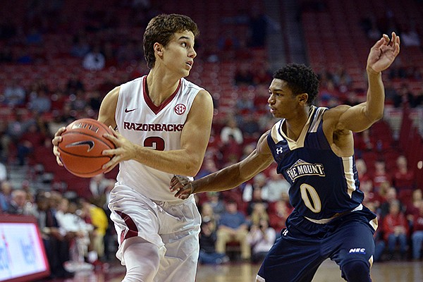 Matt Harris Razorbacks Razorbacks make TV season debut | The Arkansas Democrat-Gazette ...