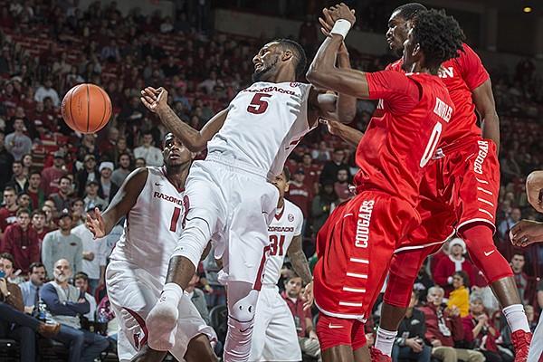 WholeHogSports - PHOTOS: Arkansas Beats Houston 84-72