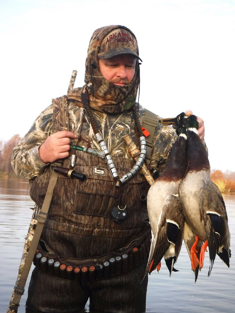 Alan Thomas and the author spent most of the morning last Saturday watching empty skies and water at Lake Dardanelle, but they salvaged the day by jumpshooting two mallards and three gadwalls.