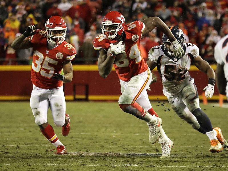 NFL: Tackle Dontari Poe punctuates Kansas City win over Denver