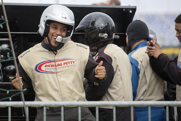 Hogs go 170 mph at track | Whole Hog Sports