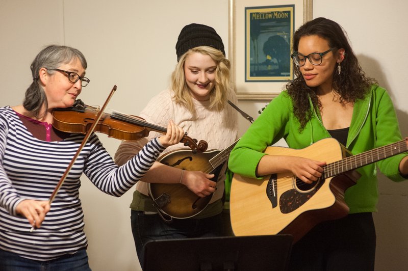 Musicians Becca Ivey, Ashley Nolen and Haley Smith, from left, will provide live patriotic music during the
production of “The Taming” presented by ArkansasStaged.