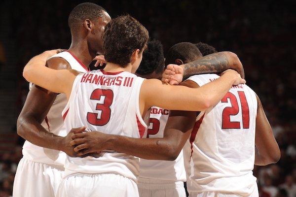 Hogs flash grit of a team that wants to dance | Whole Hog Sports