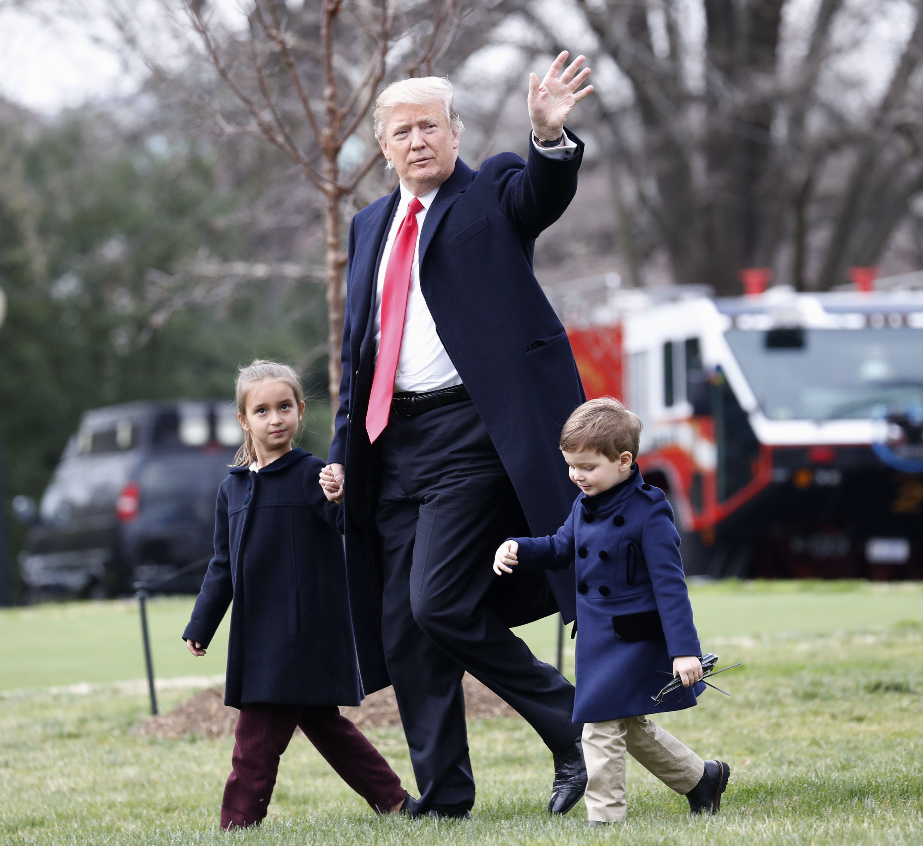 Trump Tours Private School In Florida Promoting Choice,Woven Bags Australia