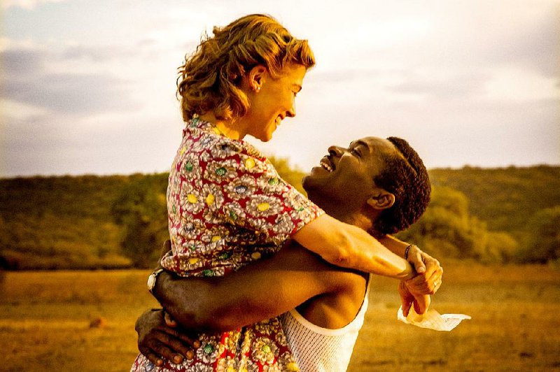 Ruth Williams (Rosamund Pike) and Prince Seretse Khama (David Oyelowo) face problems more complicated than those that usually attend a romance between a commoner and a royal in A United Kingdom.