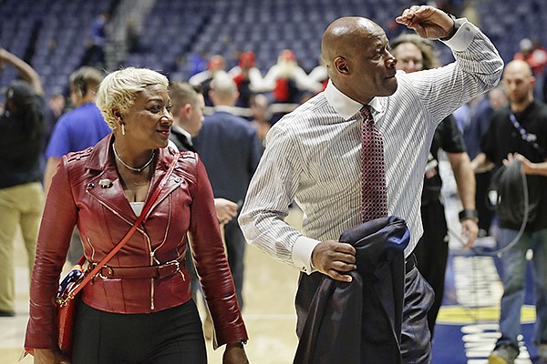 WholeHogSports - VIDEO: Mike Anderson, players recap Arkansas' win over Ole  Miss at SEC Tournament