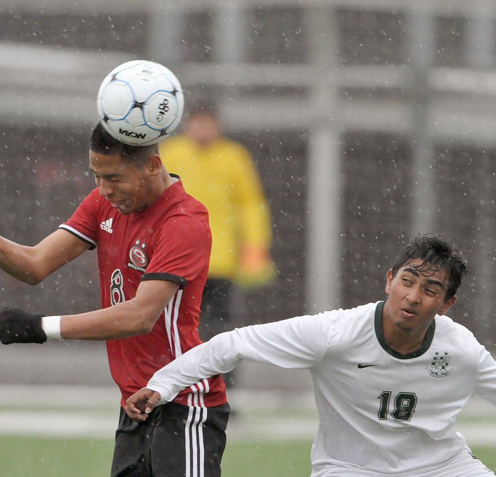 SOCCER Edmond (Okla.) Santa Fe's late goal gives Springdale first loss