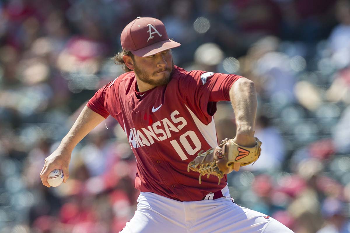 WholeHogSports - Diamond Hogs Win 6-1, Sweep Mississippi State